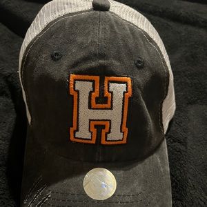 Ball cap Mens With the letter H . New